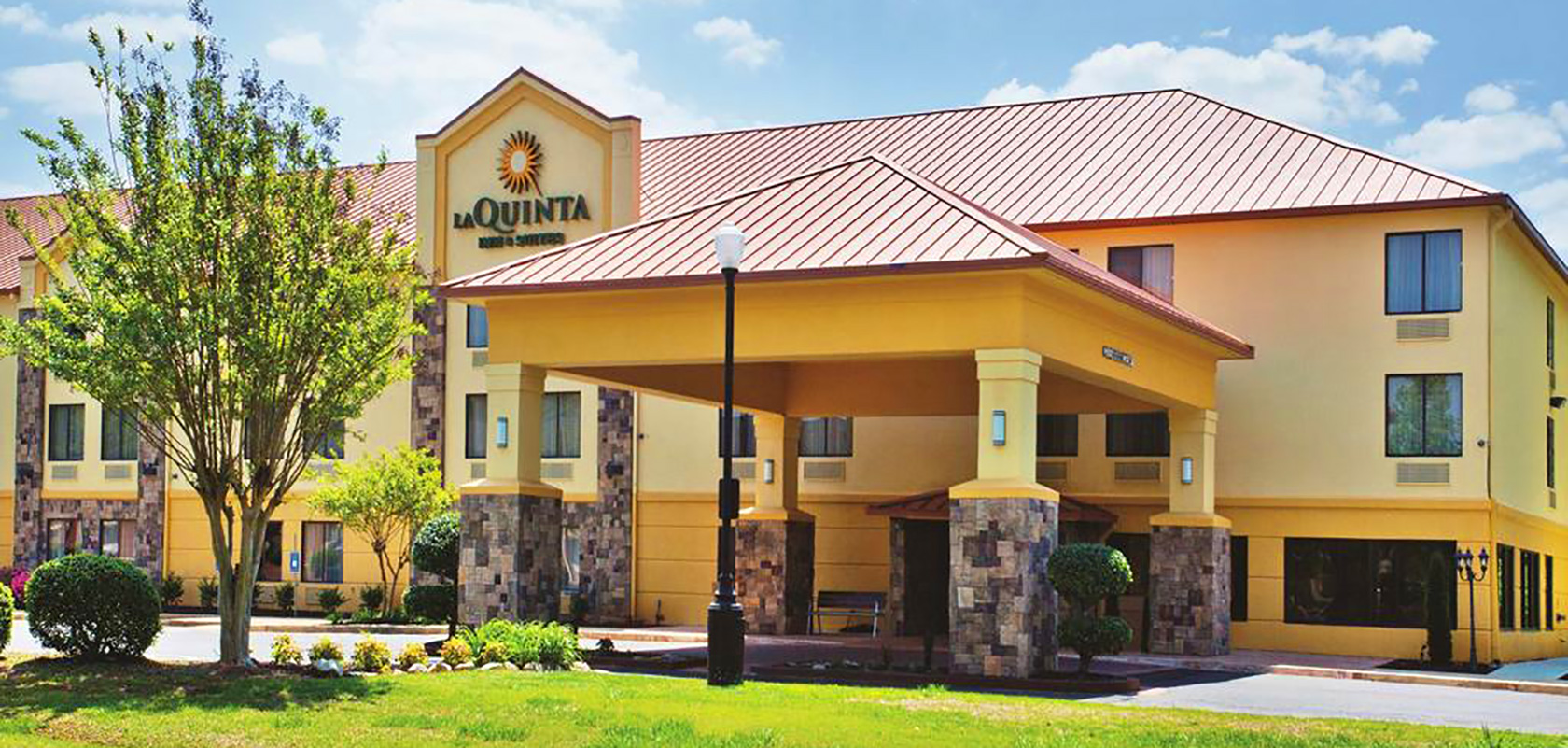 La-Quinta-hotel-lagrange-lodging-travel