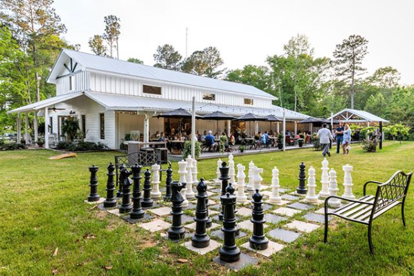 Nutwood-Chess-Outdoor-Seating-winery-lagrange