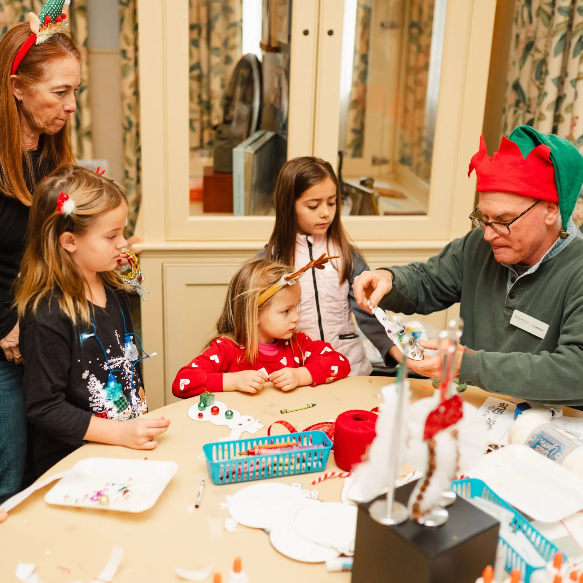 Visit-LaGrange-Hills-and-Dales-Childrens-Christmas