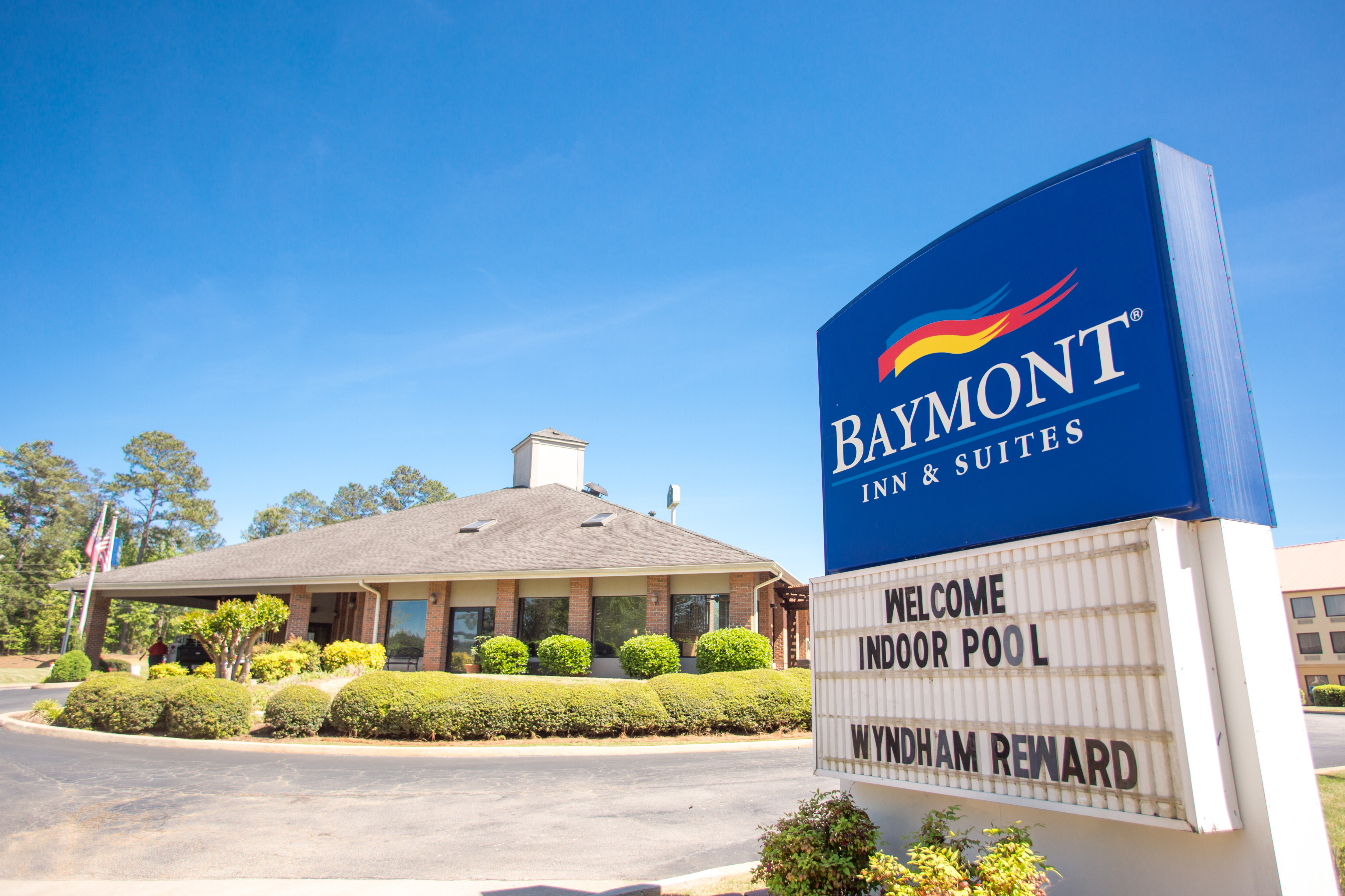 baymont-inn-lagrange-georgia-clean-hotel