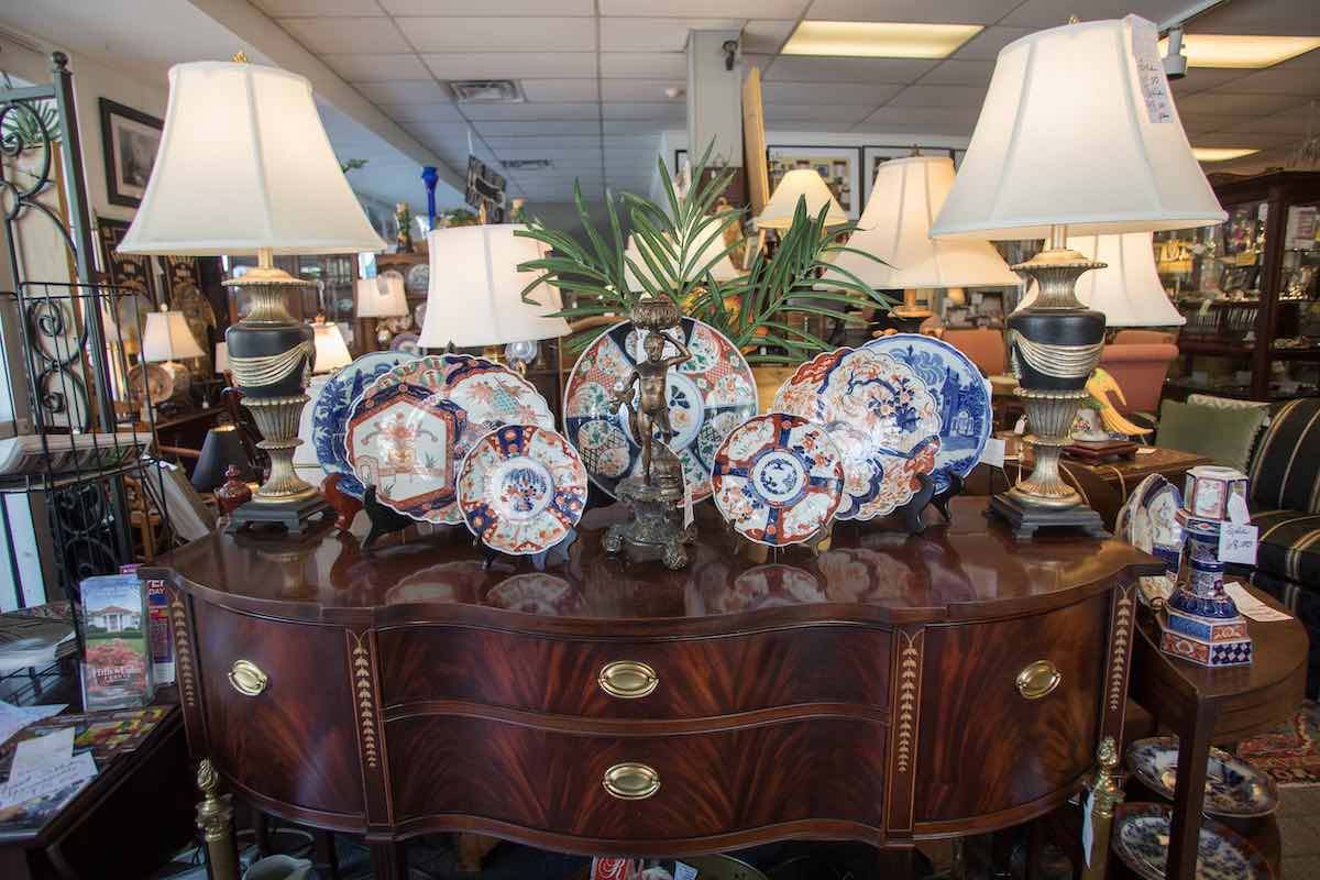 bradleys-antiques-1200x800-visit-lagrange