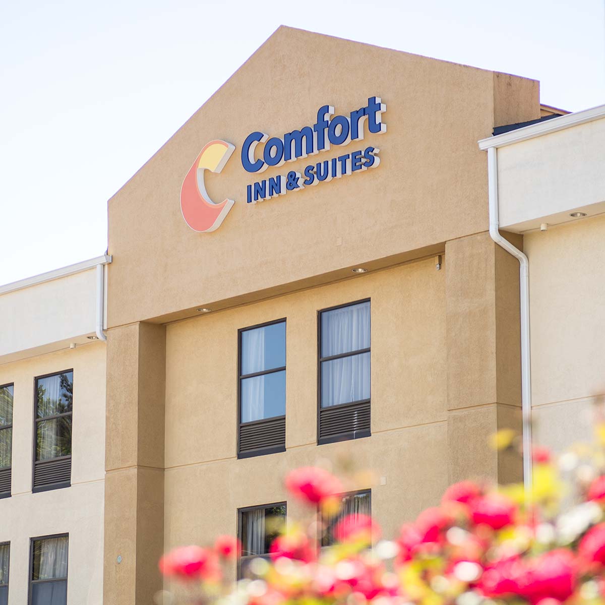 comfort-inn-and-suites-1x1-visit-lagrange