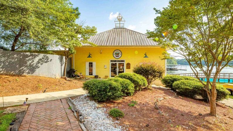Exterior of the office at Highland Pines Marina and Resort in LaGrange, Georgia.