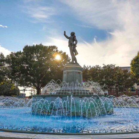 lafayette-square-featured-activity-1x1-visit-lagrange